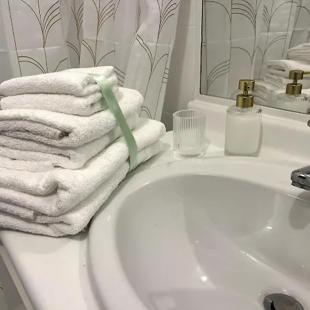 Апартаменты Avec Jardin Prive, Piscine, Tennis, Climatisation, Calme